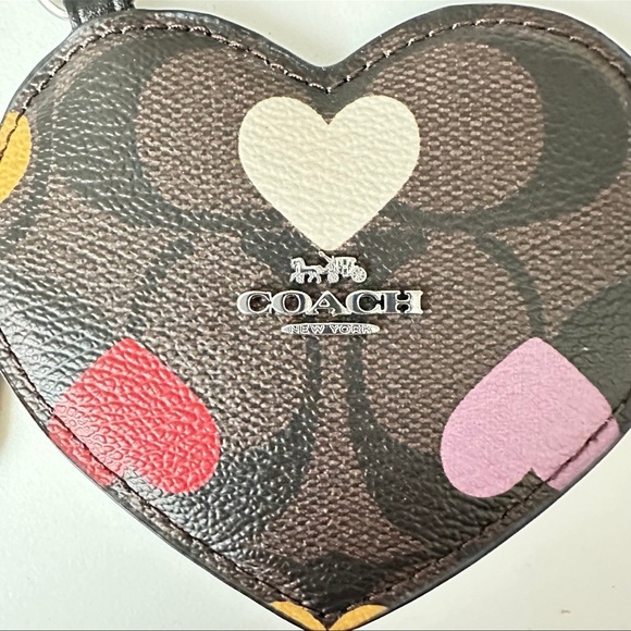 LAST ONE! COACH Ltd Edition Heart Bag Charm | Signature Canvas | Heart Print NWT - Picture 4 of 9